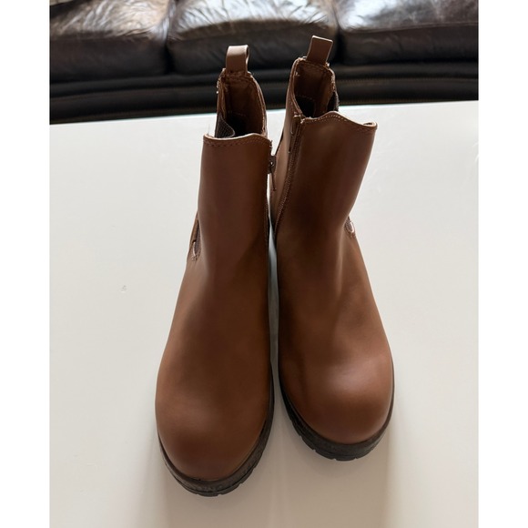NWOT Andiamo Brown Ankle Boots Size 9 - Picture 4 of 5
